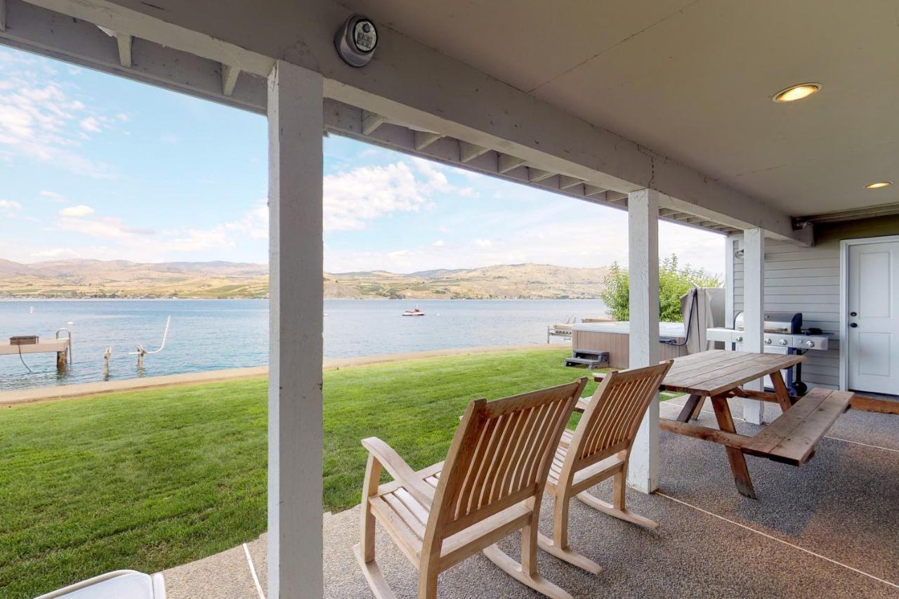 South Lakeshore Waterfront Oasis Chelan Exterior photo